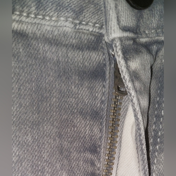VINCE Ombre Gray and White Skinny Jeans Size 27 Pre-Loved Ladies Demin - Picture 6 of 10